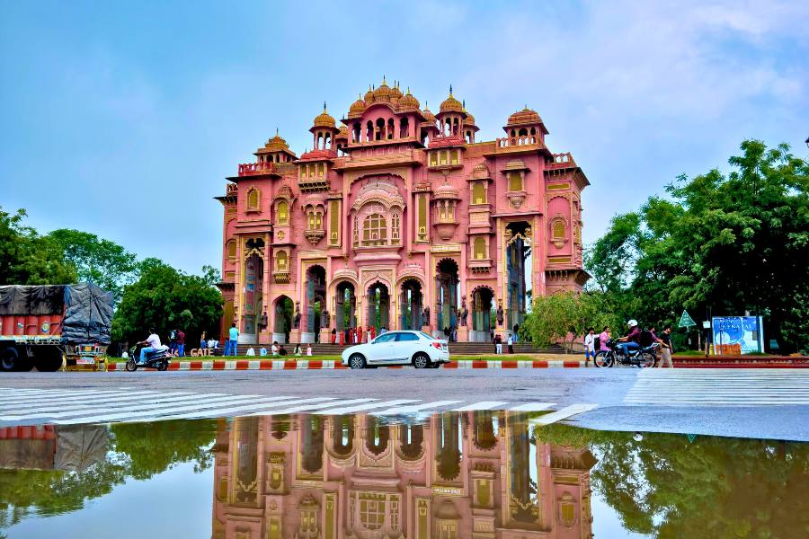 From Delhi: 2 Days Jaipur City Overnight Tour